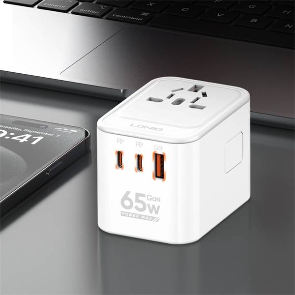 LDNIO Z6 Powerful 65W GaN Charger with 3 USB Ports Travel Adapter