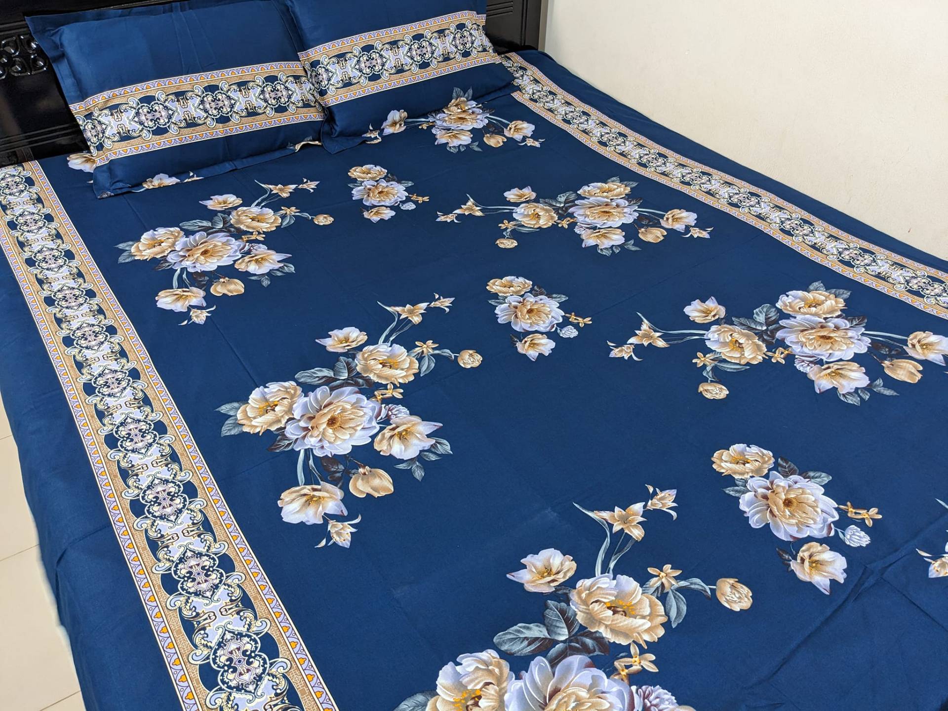 100-Twill-cotton-bedsheets Premium Quality and latest Design  (৩ পিসের সেট)