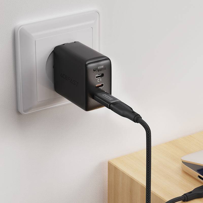 ACEFAST J2 USB-C to USB-A Adapter High-Speed Charging & Data Transfer Converter