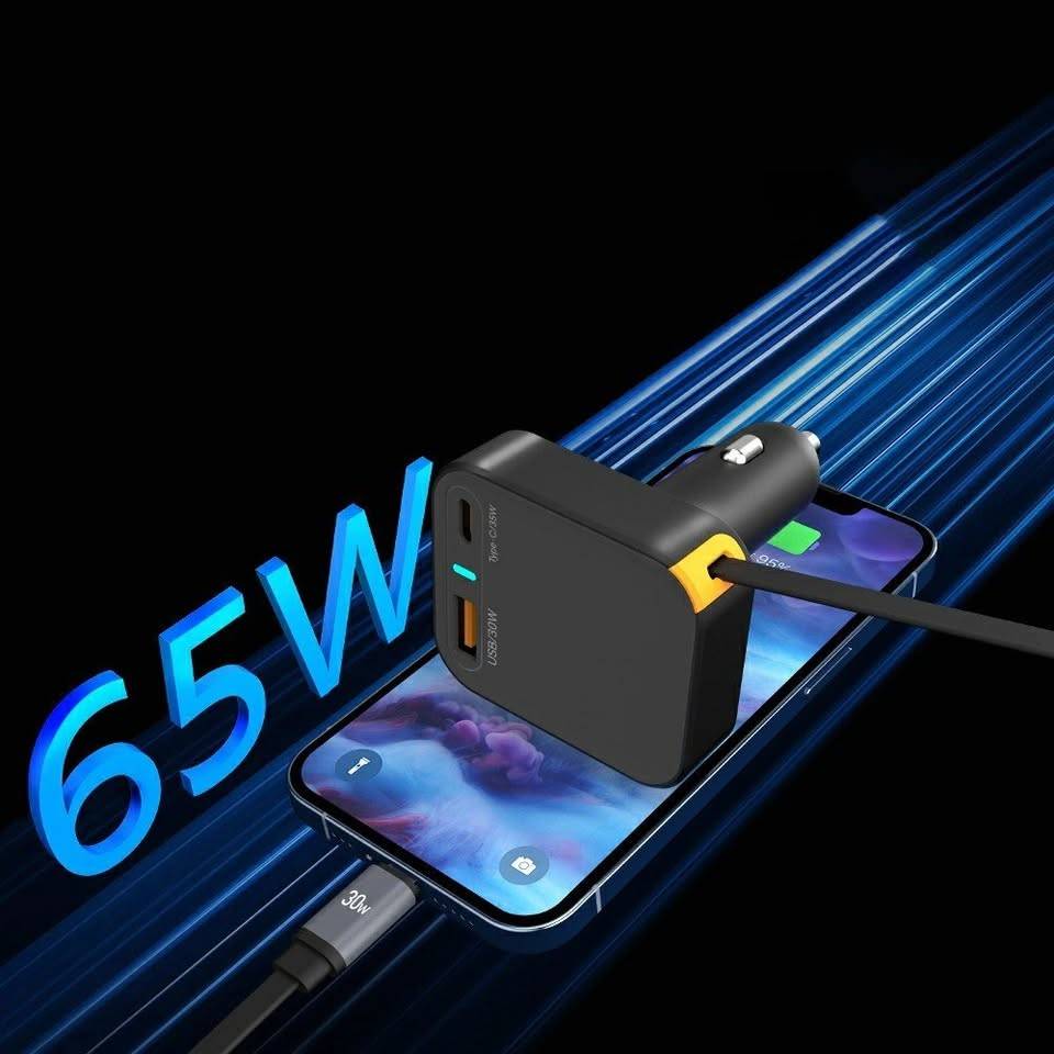 WIWU Wi-CC033 Helix 65W USB-A and USB-C Car Charger with Retractable USB-C Cable