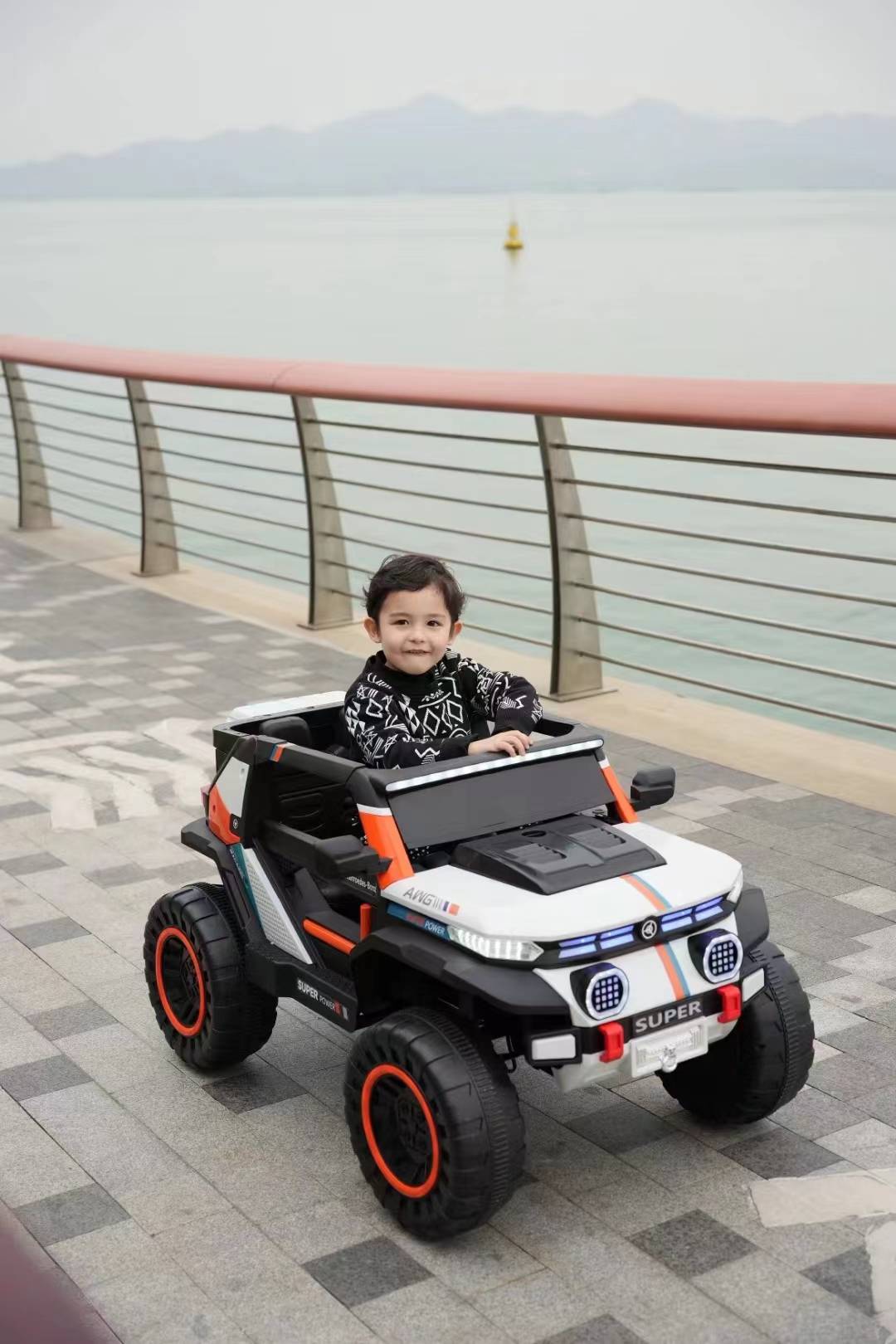 Fashion Remote-Controlled Electric Ride-On Car for Kids Aged 4+