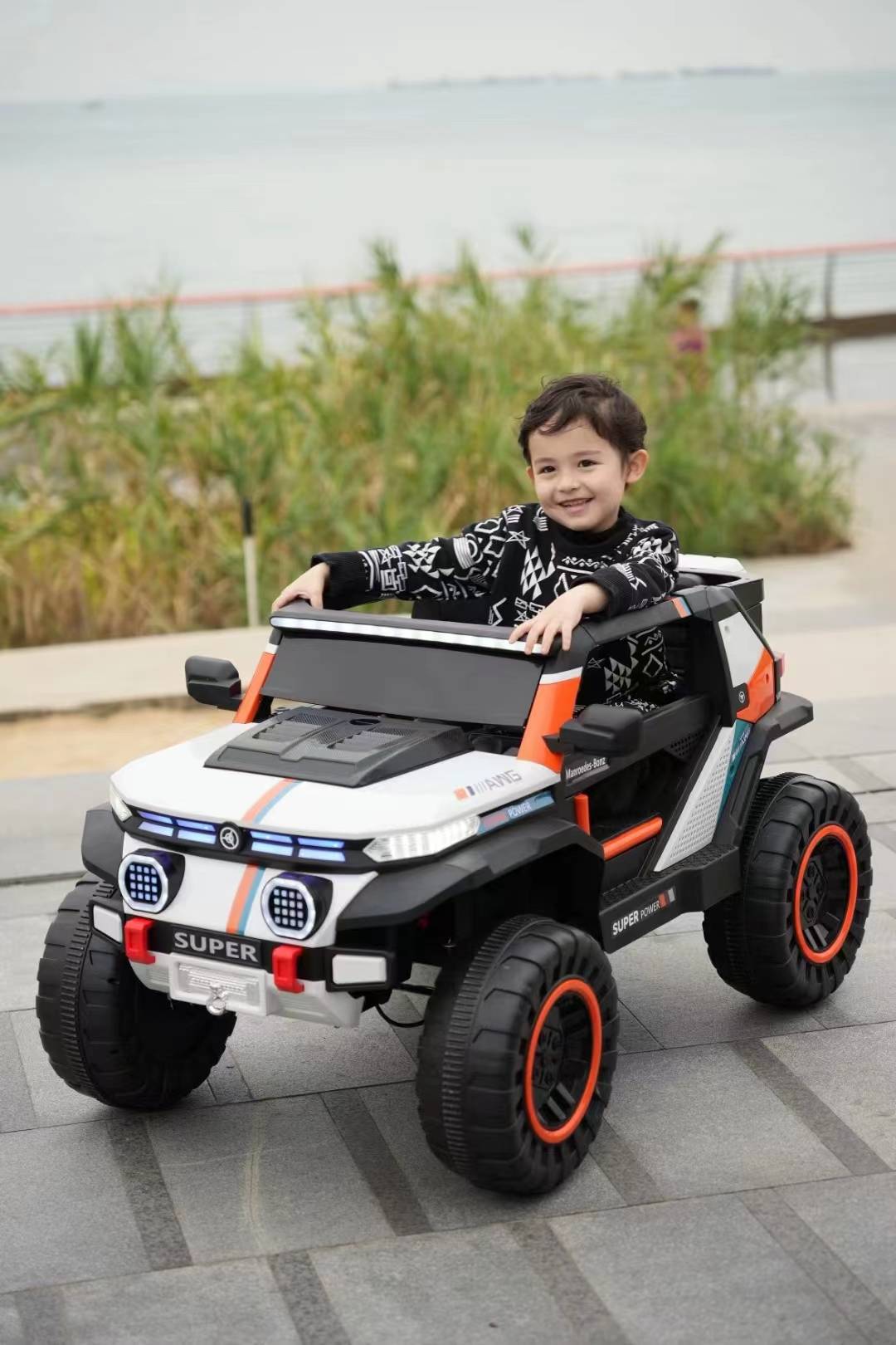 Fashion Remote-Controlled Electric Ride-On Car for Kids Aged 4+