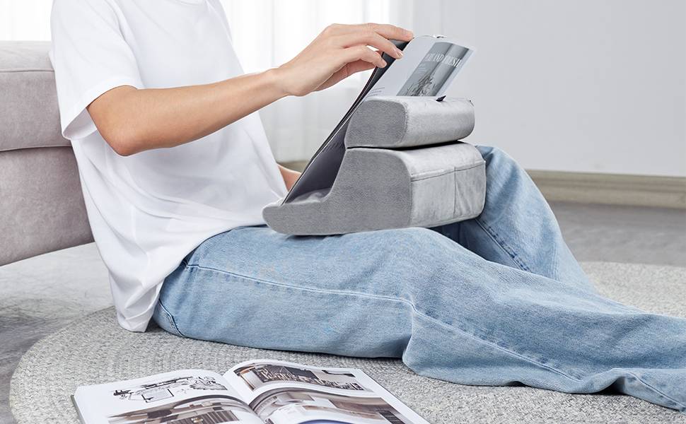 UGREEN Adjustable Tablet Pillow Stand with 3 Viewing Angles for iPad & Tablets