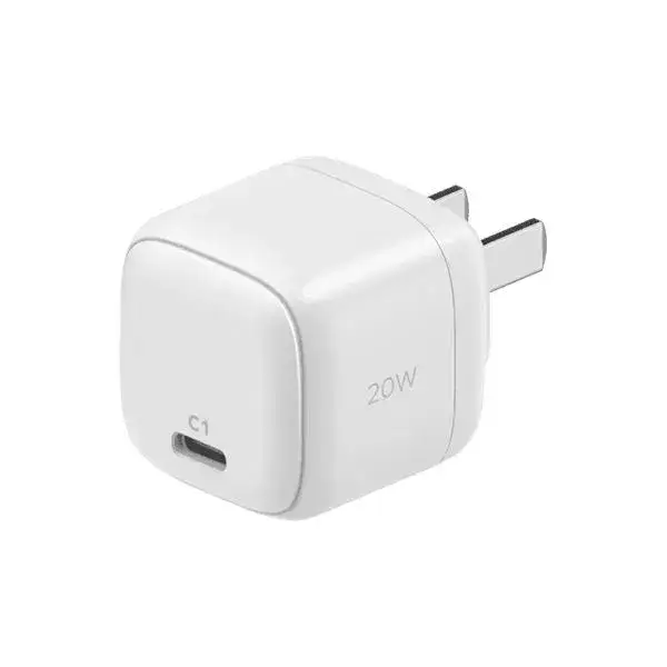 Momax UM68 20W Flat Pin USB-C Fast Charger