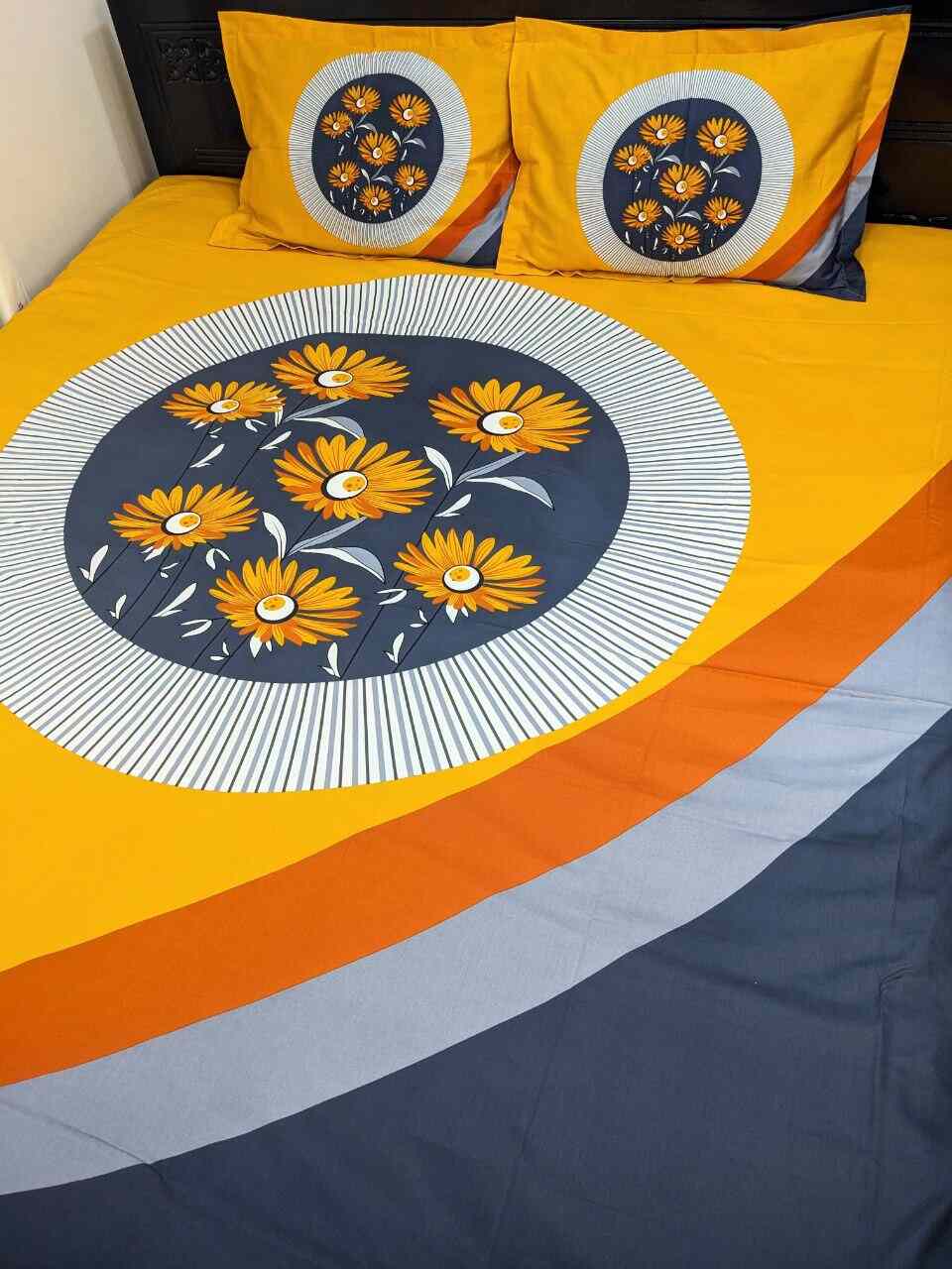 100% Twill Fabric High Quality Standard Design Bedsheet  (৩ পিসের সেট)